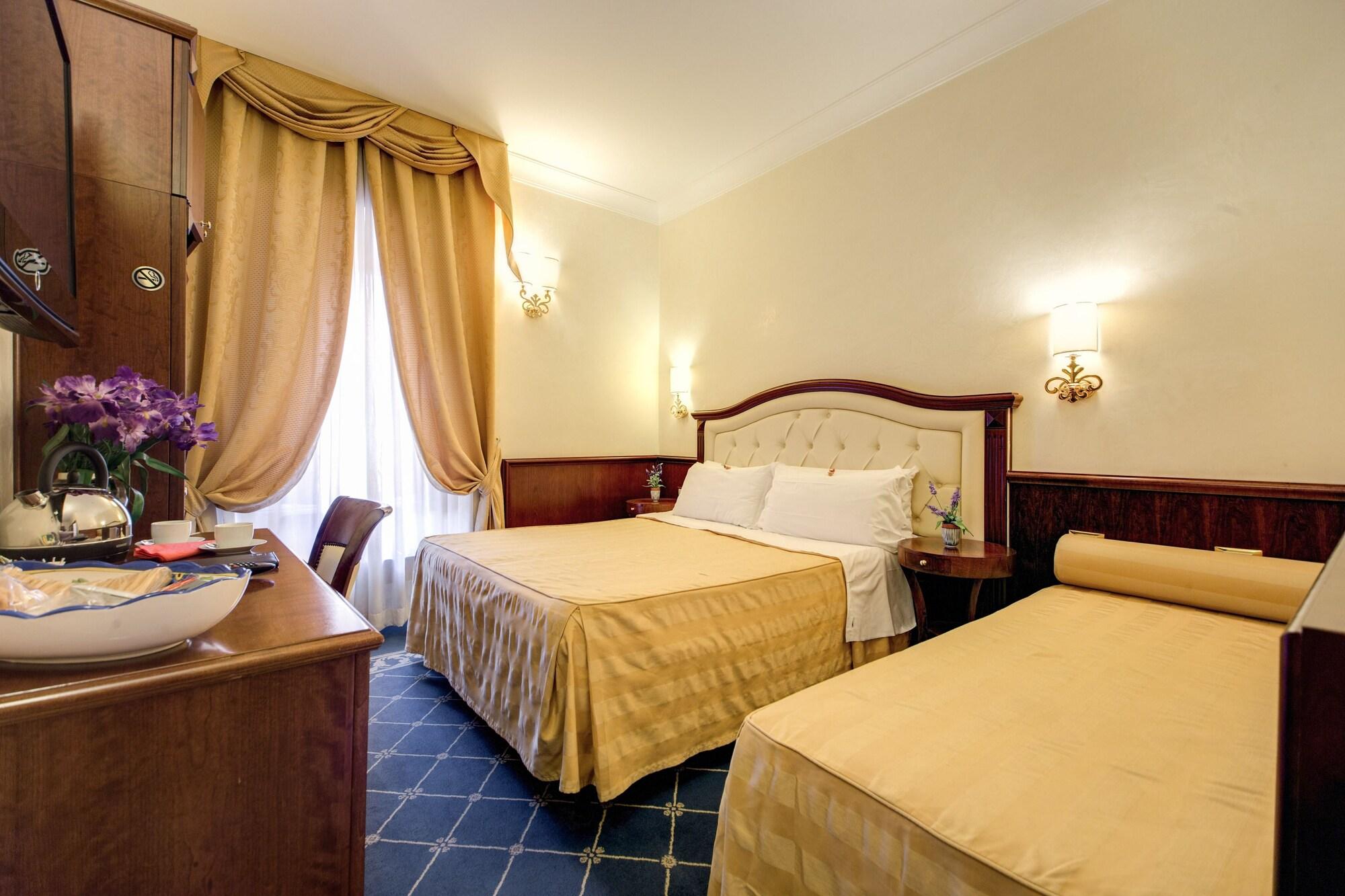 רומא Esedra Inn מראה חיצוני תמונה