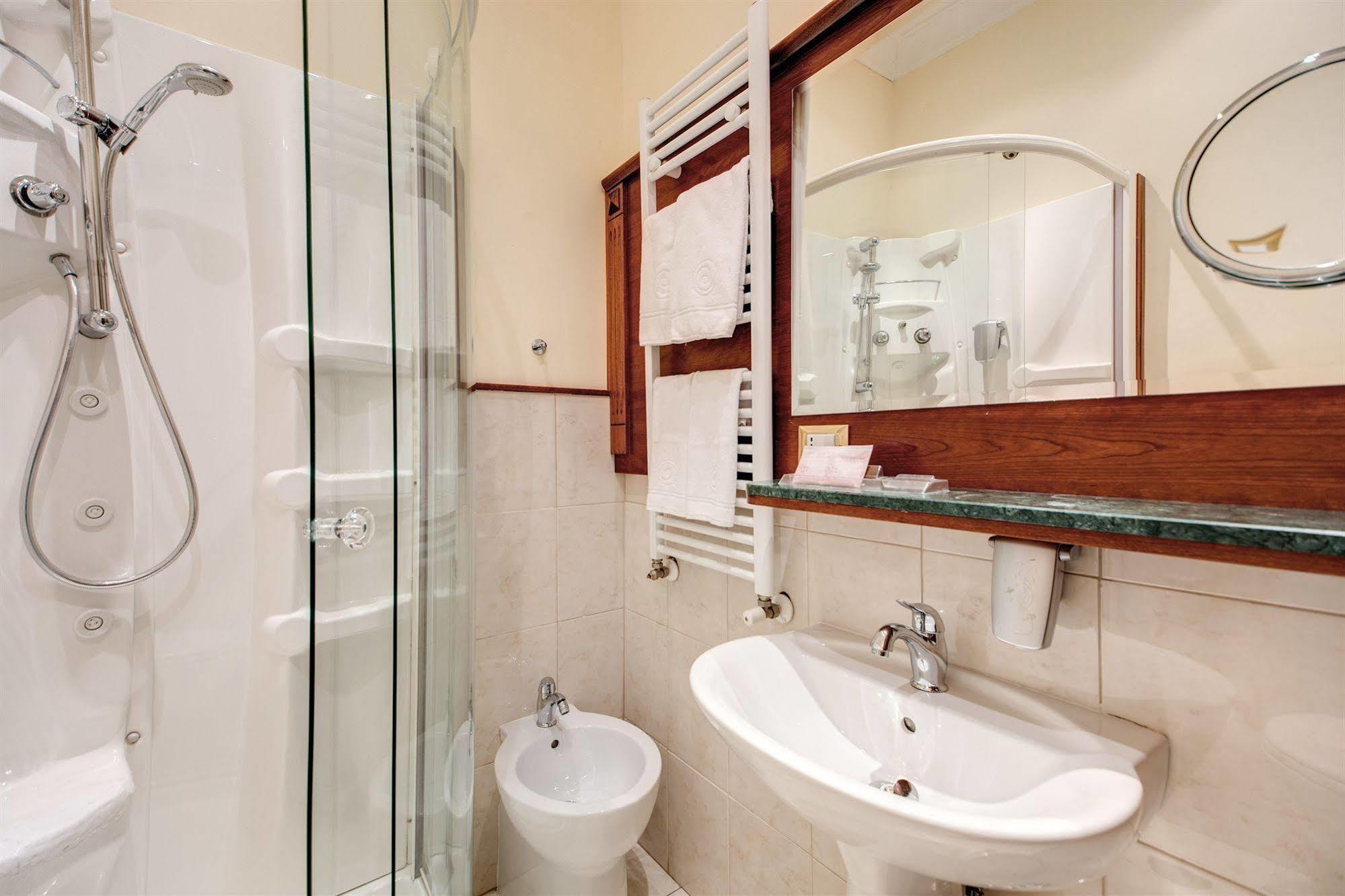 רומא Esedra Inn מראה חיצוני תמונה